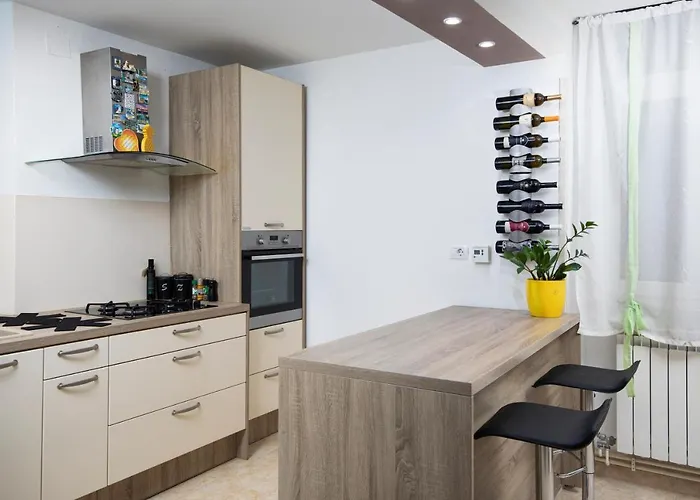 History Veruda Apartman *